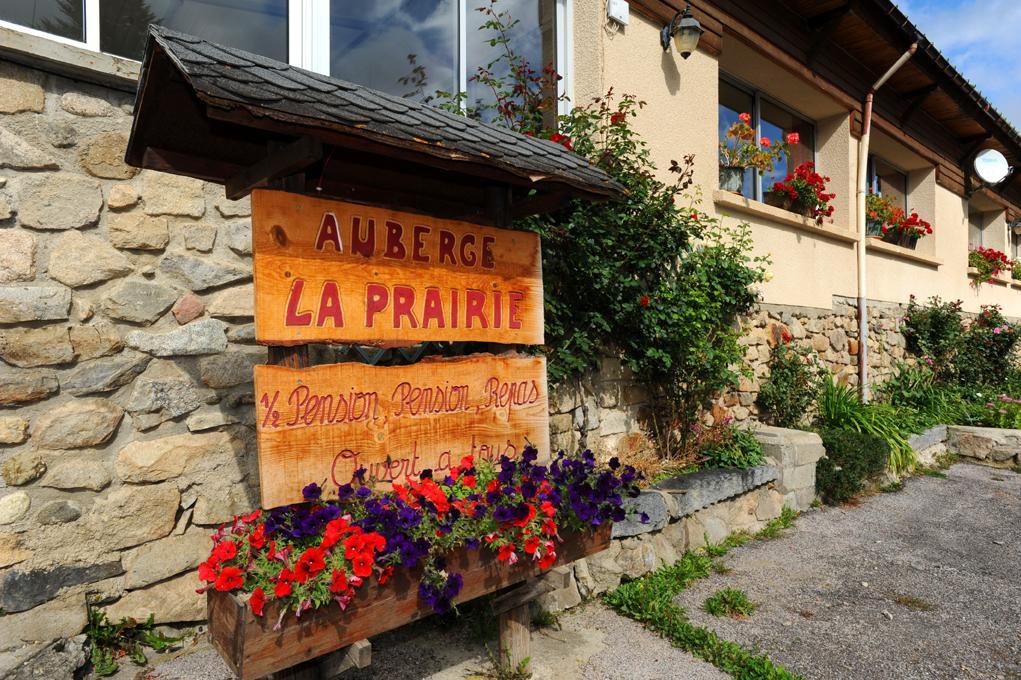 Auberge La Prairie Matemale Exterior photo